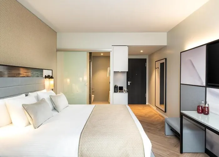 Leonardo Royal Bonn Airport Hotell