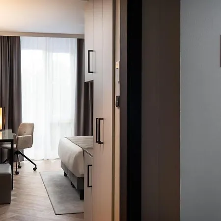 Leonardo Royal Bonn Airport 4* Keulen